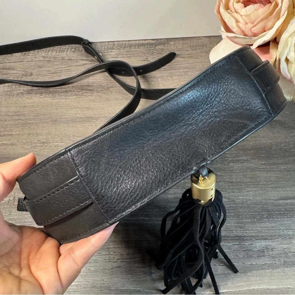 Vince Camuto Izzi Suede Tassel Bag Black IMMACULATE - Picture 6 of 11